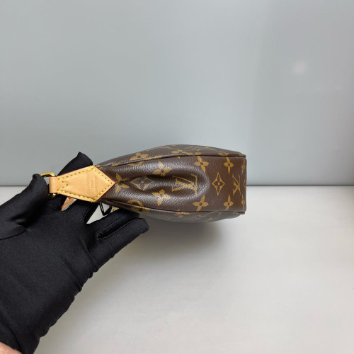 Louis Vuitton Looping Monogram Brown