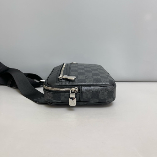 Louis Vuitton Messenger Damier Graphite Black