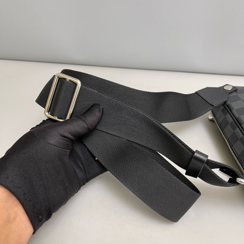 Louis Vuitton Messenger Damier Graphite Black