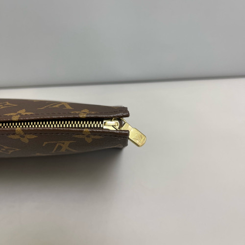 Louis Vuitton Toiletry Pouch 26 Monogram Brown