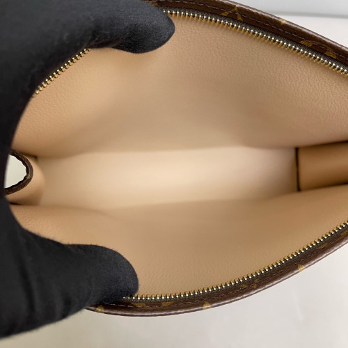 Louis Vuitton Toiletry Pouch 26 Monogram Brown