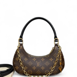 Louis Vuitton Shoulder Bag Monogram Brown Black