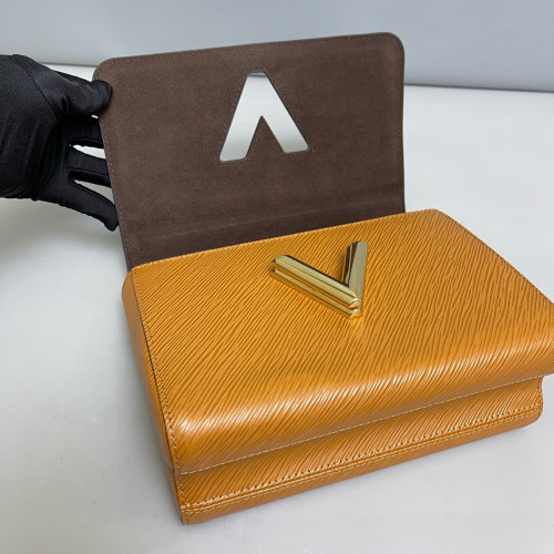Louis Vuitton Twist MM Epi Tan
