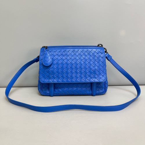 Bottega Veneta Shoulder Bag Calfskin Intrecciato Blue