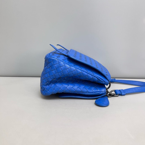Bottega Veneta Shoulder Bag Calfskin Intrecciato Blue