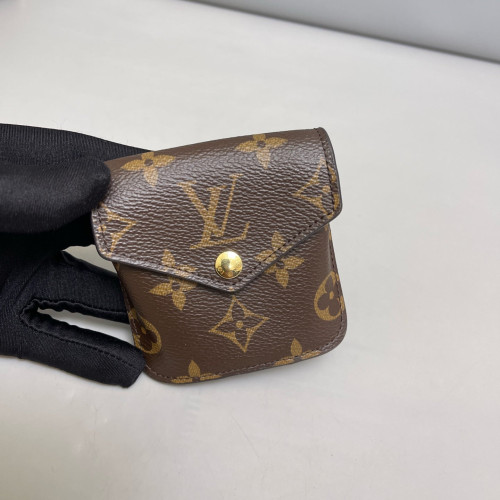 Louis Vuitton Utility Crossbody Monogram Brown