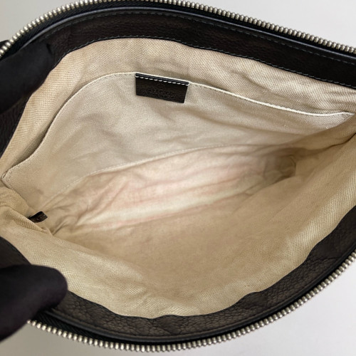 Gucci Clutch Grained Calfskin Black