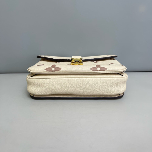 Louis Vuitton Pochette Metis Monogram Empreinte Giant Beige