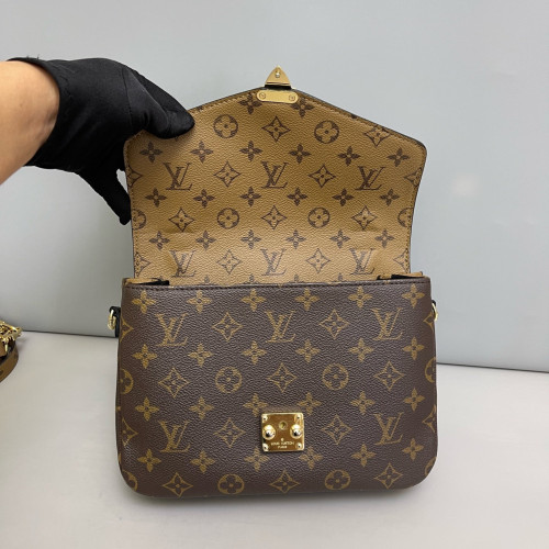 Louis Vuitton Pochette Metis Reverse Monogram Brown