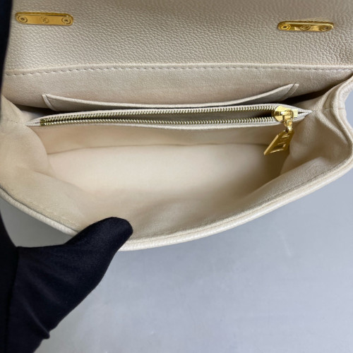 Louis Vuitton Madeleine Bb Monogram Empreinte Giant White