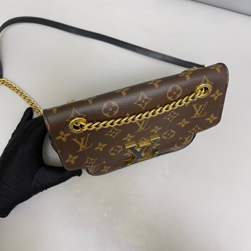 Louis Vuitton Passy Chain Shoulder Bag Monogram Brown Louis Vuitton Passy Chain Shoulder Bag Monogram Brown