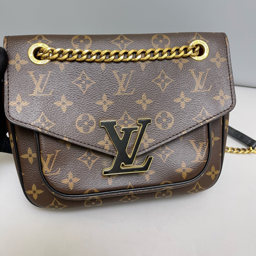 Louis Vuitton Passy Chain Shoulder Bag Monogram Brown Louis Vuitton Passy Chain Shoulder Bag Monogram Brown