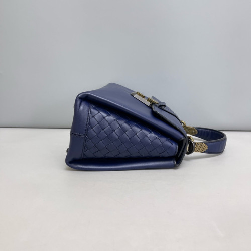 Bottega Veneta Small Piazza Bag Nappa Blue