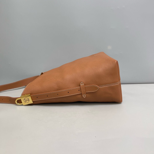 Louis Vuitton Low Key Hobo GM Calfskin Tan Louis Vuitton Low Key Hobo GM Calfskin Tan