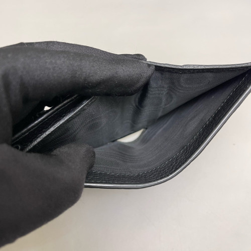 Gucci Compact Wallet Grained Calfskin Black Gucci Compact Wallet Grained Calfskin Black