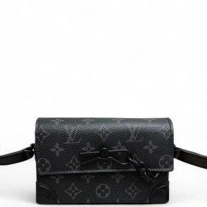 Louis Vuitton Steamer Wearable Wallet Monogram Eclipse Black Louis Vuitton Steamer Wearable Wallet Monogram Eclipse Black