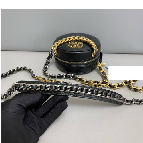 Chanel Quilted 19 Round Clutch With Chain Lambskin Black