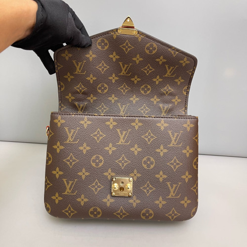 Louis Vuitton Pochette Metis Monogram Brown