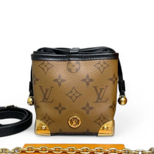 Louis Vuitton Noe Purse Monogram Brown Black
