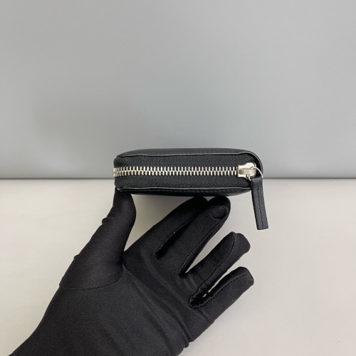Gucci Zip Around Wallet Cowhide Black Gucci Zip Around Wallet Cowhide Black