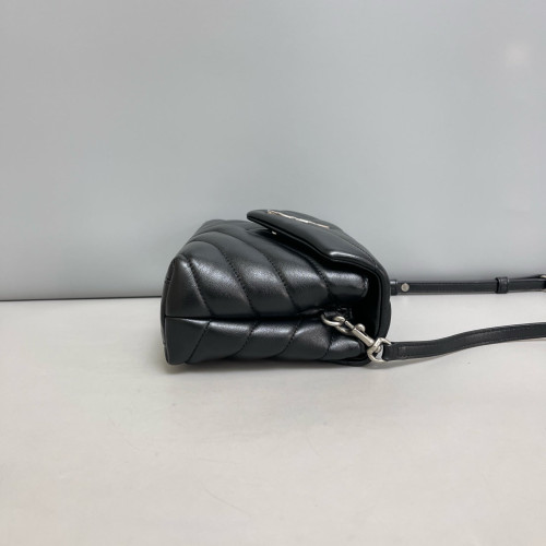 Yves Saint Laurent Toy Loulou Crossbody Bag Calfskin Black Yves Saint Laurent Toy Loulou Crossbody Bag Calfskin Black