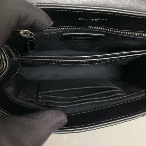Yves Saint Laurent Toy Loulou Crossbody Bag Calfskin Black Yves Saint Laurent Toy Loulou Crossbody Bag Calfskin Black