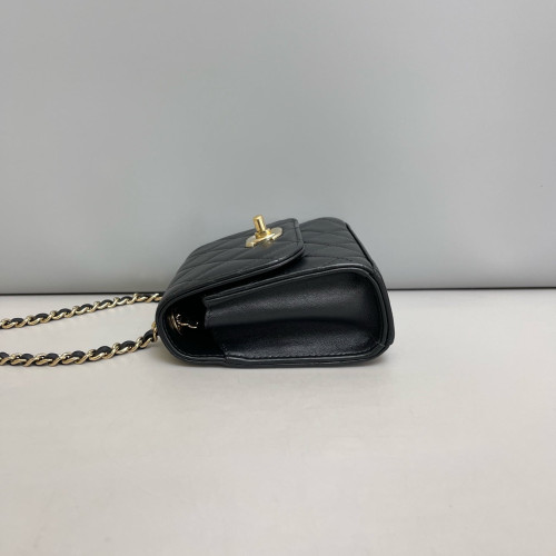 Chanel Quilted Mini Trendy CC Clutch With Chain Lambskin Black