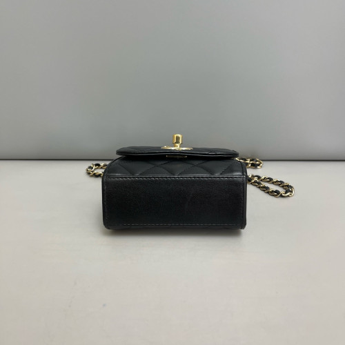 Chanel Quilted Mini Trendy CC Clutch With Chain Lambskin Black