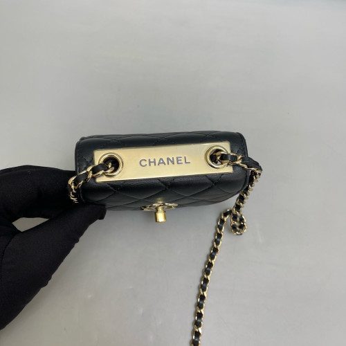Chanel Quilted Mini Trendy CC Clutch With Chain Lambskin Black