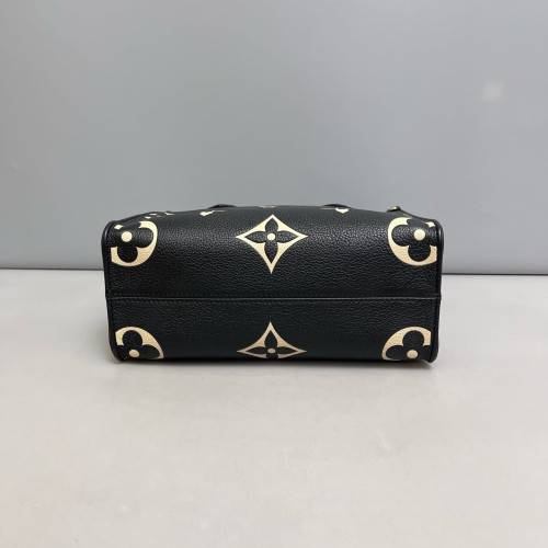 Louis Vuitton Onthego PM Monogram Empreinte Giant Black White Louis Vuitton Onthego PM Monogram Empreinte Giant Black White
