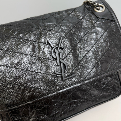 Yves Saint Laurent Medium Niki Chain Pull Up Leather Black