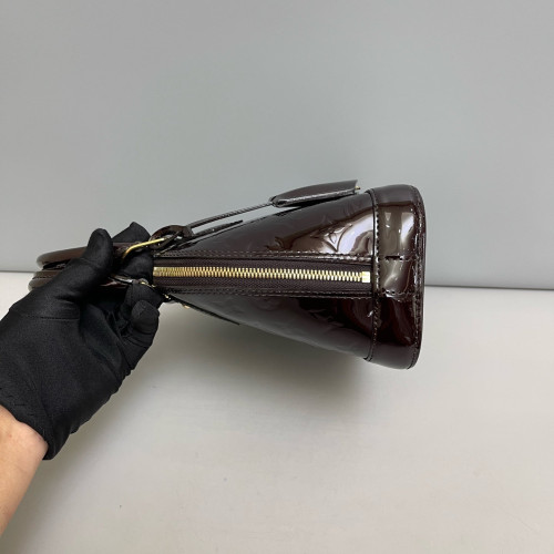 Louis Vuitton Alma BB Vernis Amarante