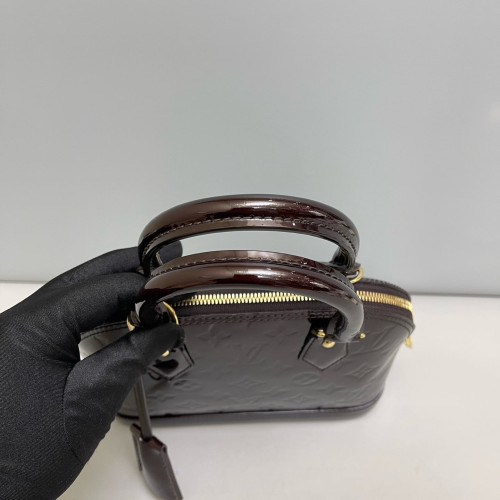 Louis Vuitton Alma BB Vernis Amarante