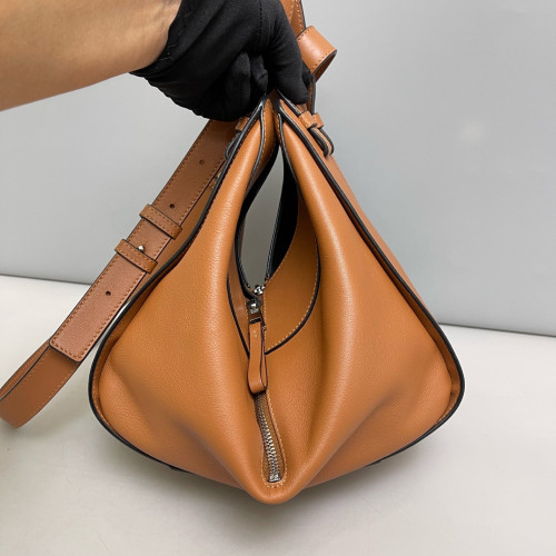 Loewe Small Hammock Cuir Tan