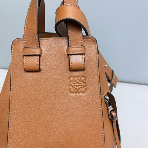 Loewe Small Hammock Cuir Tan