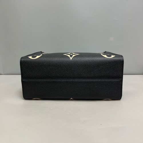 Louis Vuitton Onthego MM Monogram Empreinte Giant Black White Louis Vuitton Onthego MM Monogram Empreinte Giant Black White