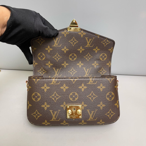 Louis Vuitton Pochette Metis East West Monogram Brown