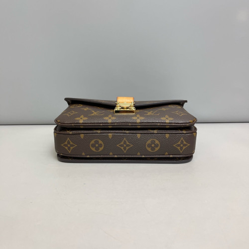 Louis Vuitton Pochette Metis East West Monogram Brown