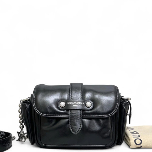Louis Vuitton Cargo Wearable Wallet Calfskin Black