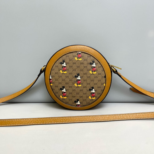 Gucci Round Bag GG Supreme Monogram Brown Gucci Round Bag GG Supreme Monogram Brown