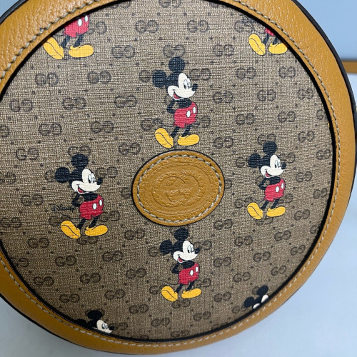 Gucci Round Bag GG Supreme Monogram Brown Gucci Round Bag GG Supreme Monogram Brown