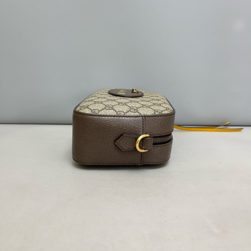 Gucci Web Neo Vintage Shoulder Bag GG Supreme Monogram Calfskin Beige Brown