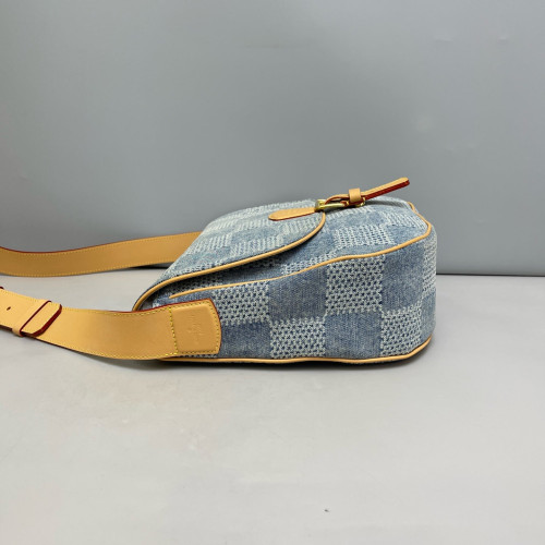 Louis Vuitton Montsouris Messenger Bag MM Denim Blue