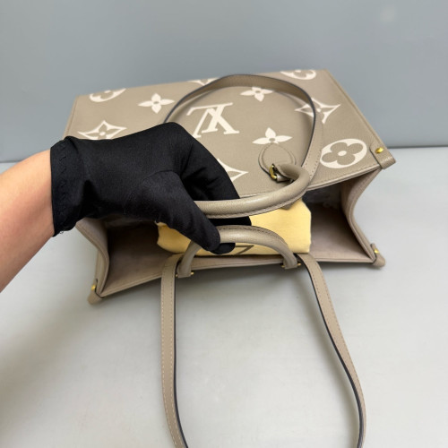 Louis Vuitton Onthego MM Monogram Empreinte Giant Grey