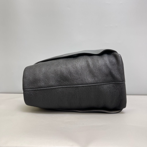 Miu Miu Tote Bag Grained Calfskin Calfskin Black