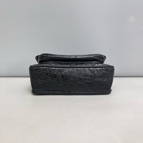 Yves Saint Laurent Baby Niki Messenger Pull Up Leather Black