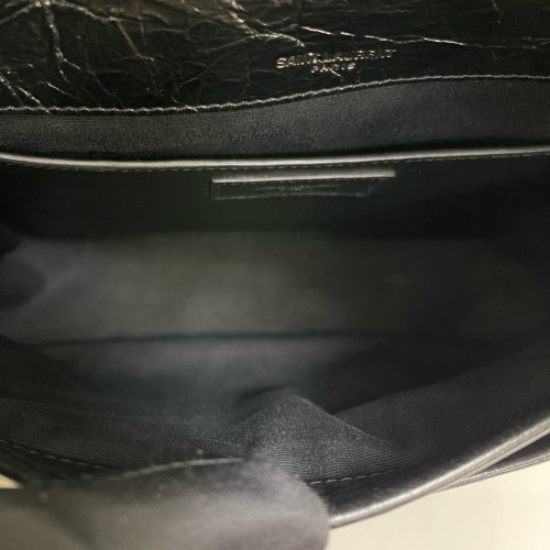 Yves Saint Laurent Baby Niki Messenger Pull Up Leather Black
