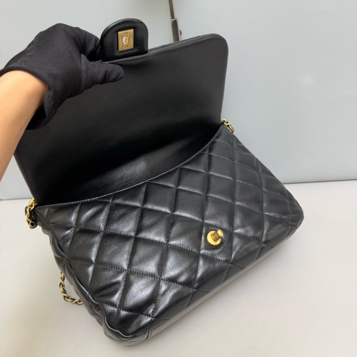 Chanel Quilted Maxi Single Flap Calfskin Black