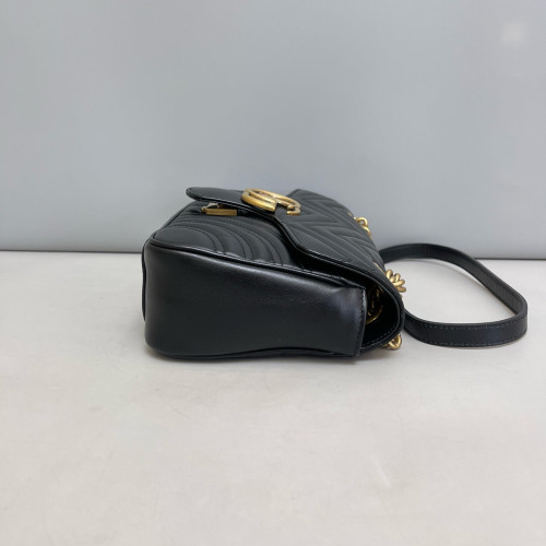 Gucci Matelasse Medium GG Marmont Calfskin Black Gucci Matelasse Medium GG Marmont Calfskin Black