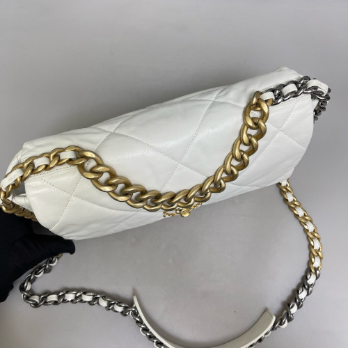Chanel Quilted Medium 19 Flap Lambskin White